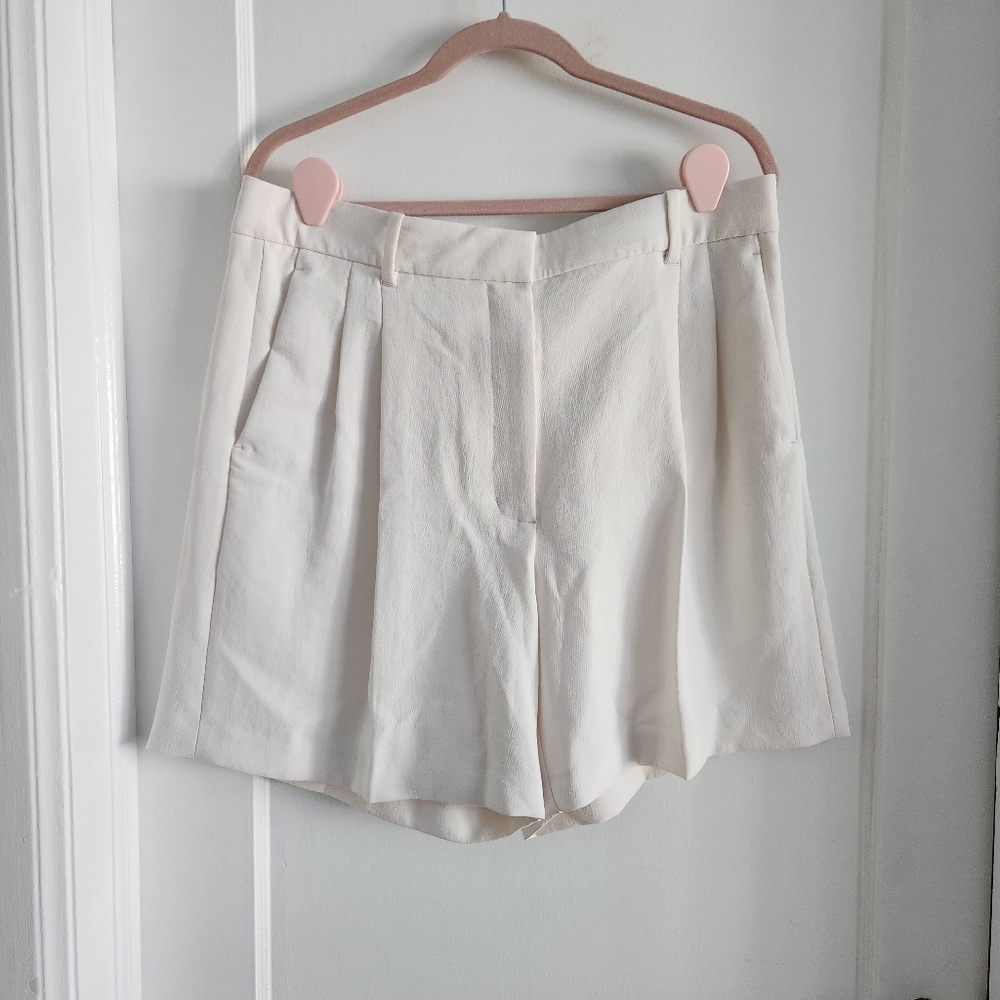 Wilfred Tailored White Shorts